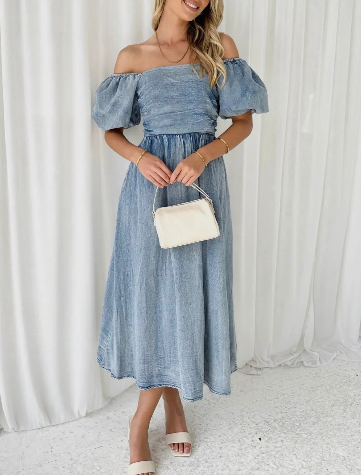 Puff shoulder denim dress