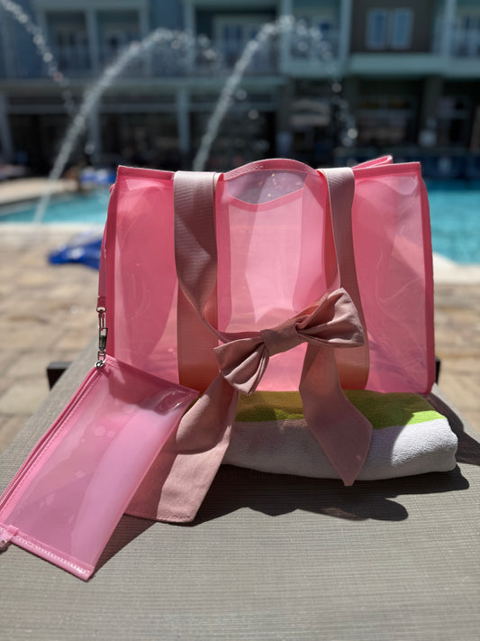 The perfect pink beach tote