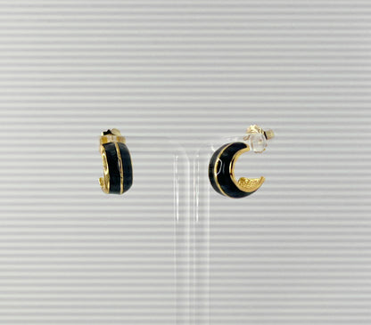 Huggie earring